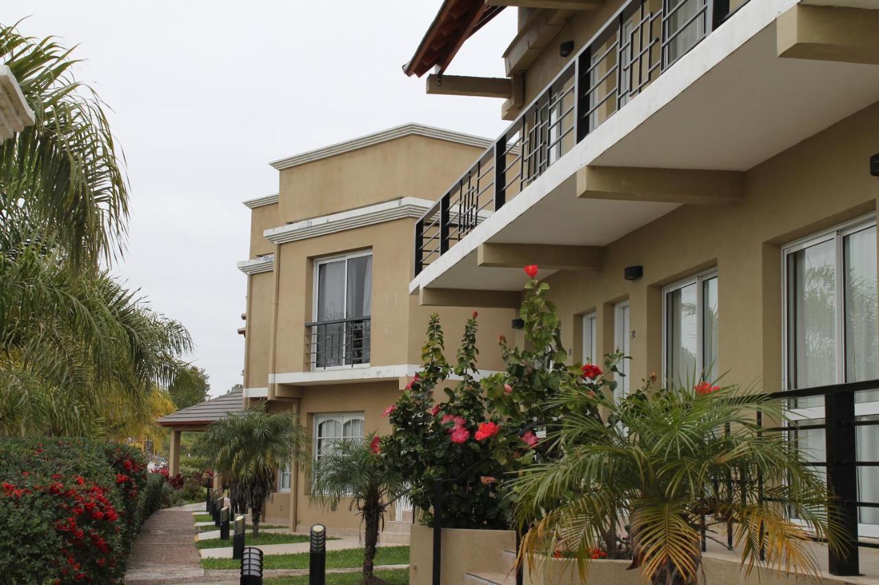 Brisas Del Lago Apart Y Hotel Federación Eksteriør billede
