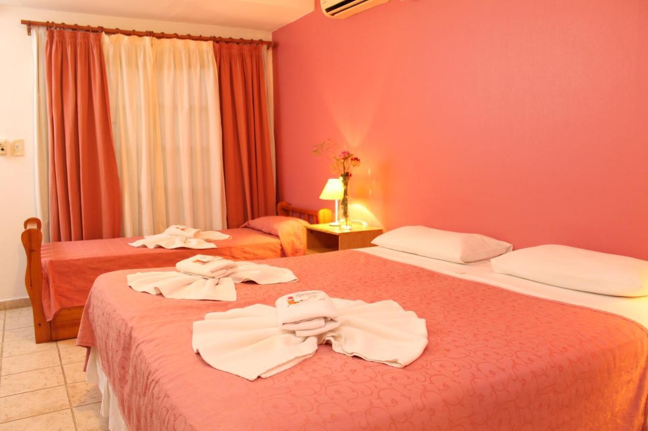 Brisas Del Lago Apart Y Hotel Federación Eksteriør billede