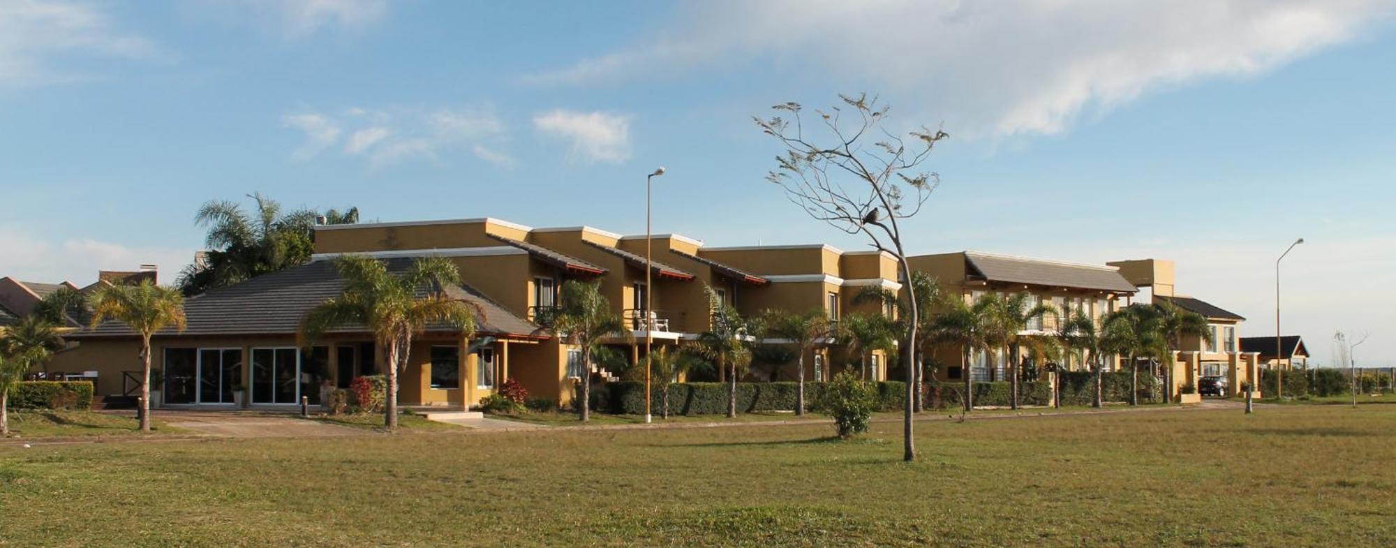 Brisas Del Lago Apart Y Hotel Federación Eksteriør billede